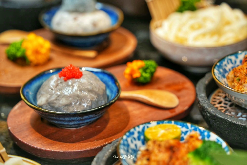 kiwi樂活食旅推薦台中西屯匠極緻鍋物.台中火鍋推薦花膠雞湯海饌奢華海陸四人饗宴.台中聚餐首選.台中火鍋推薦.台中餐廳推薦.新天地.西屯美食.台中美食.西屯火鍋推薦.台中市政府周邊美食.台中聚會餐廳.豪華海鮮料理