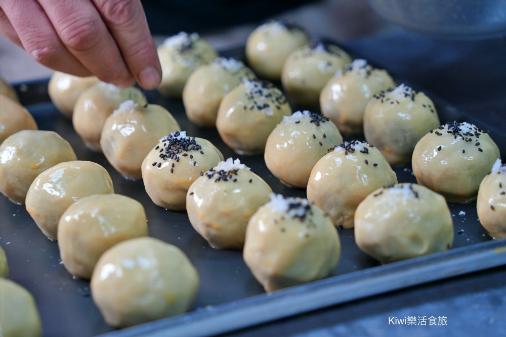 彰化田中橙義製研所｜黃金田燒餅、超強鹽之花蛋黃酥、潘納朵尼義大利水果麵包，吃過都豎起大拇指！南彰化扛霸子，彰化伴手禮推薦橙義，限量手工製作請儘早預約