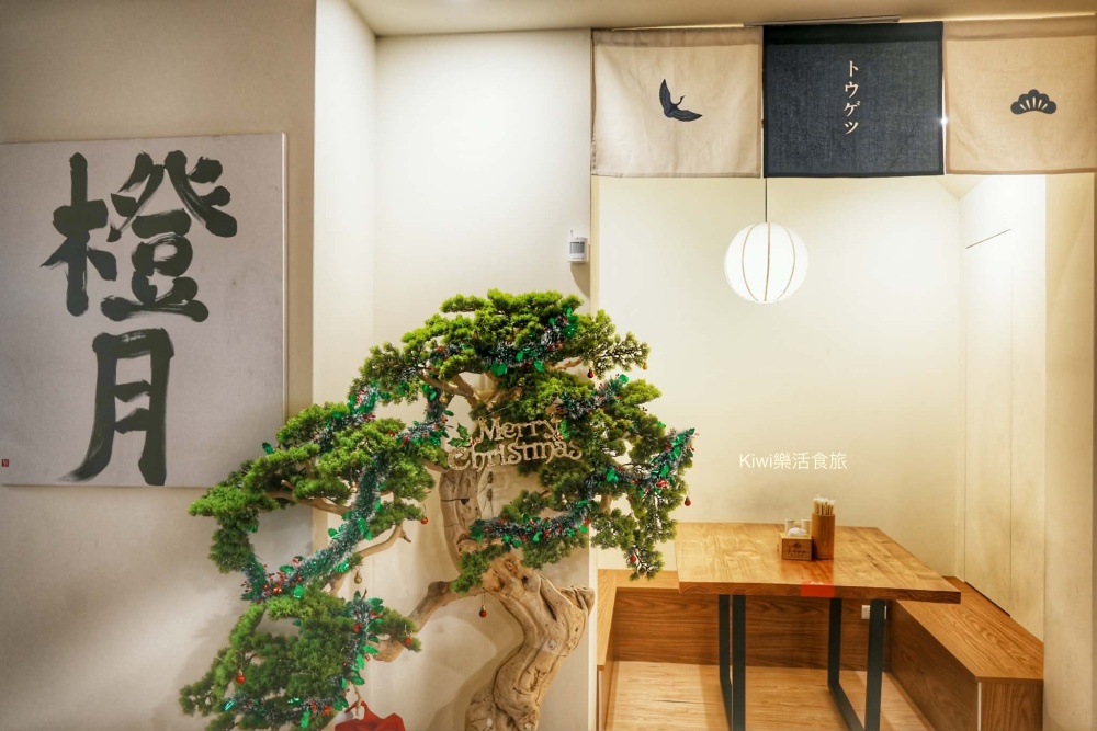 員林橙月串燒｜串燒搭獨門醬汁超美味，吃燒烤來微醺夜！每日9:00後，沖繩生啤以杯換杯.續杯第二杯起只要$88，配燒烤吃也推薦淋麵美食、炙燒料理，員林宵夜很Chill