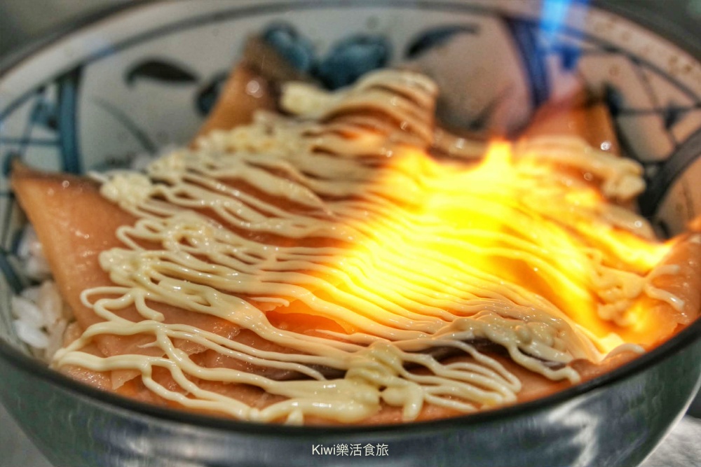 員林橙月串燒｜串燒搭獨門醬汁超美味，吃燒烤來微醺夜！每日9:00後，沖繩生啤以杯換杯.續杯第二杯起只要$88，配燒烤吃也推薦淋麵美食、炙燒料理，員林宵夜很Chill