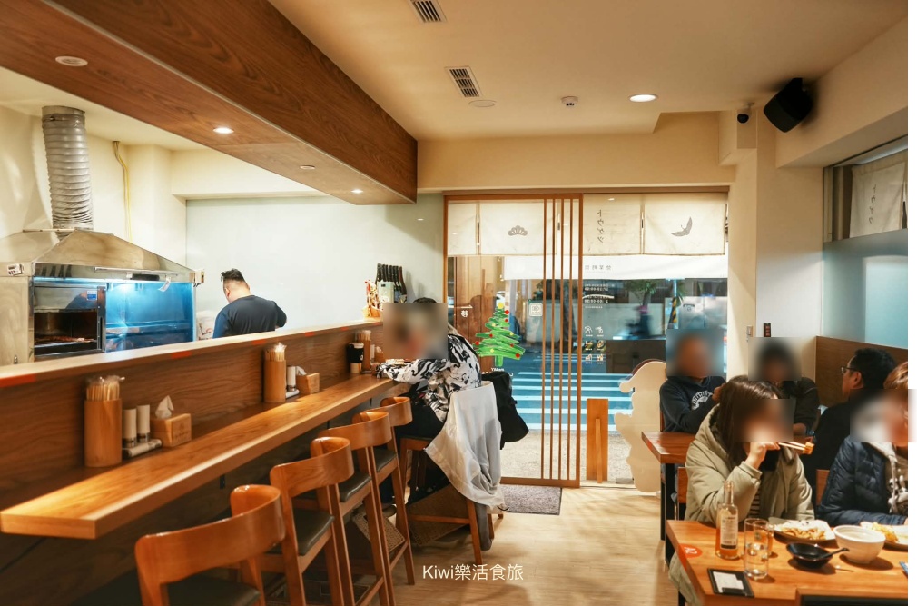 員林橙月串燒｜串燒搭獨門醬汁超美味，吃燒烤來微醺夜！每日9:00後，沖繩生啤以杯換杯.續杯第二杯起只要$88，配燒烤吃也推薦淋麵美食、炙燒料理，員林宵夜很Chill