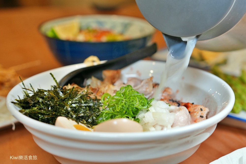 員林橙月串燒｜串燒搭獨門醬汁超美味，吃燒烤來微醺夜！每日9:00後，沖繩生啤以杯換杯.續杯第二杯起只要$88，配燒烤吃也推薦淋麵美食、炙燒料理，員林宵夜很Chill