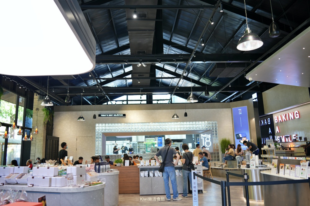 南投埔里Feeling18 LAB烘焙研究所|埔里美食必買生吐司.巧克力.咖啡.南投伴手禮推薦 kiwi樂活食旅部落客推薦埔里美食Feeling18LAB烘焙研究所,南投埔里必訪,日月潭必買伴手禮,南投,埔里,日月潭,美食,網美必訪景點,南投旅遊,必買生吐司.巧克力.埔里必買伴手禮