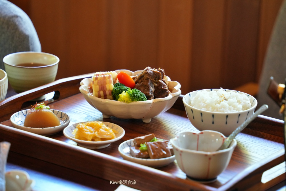 kiwi樂活食旅部落客推薦南投埔里築樂珈琲ㄡ彷彿瞬間置身日本京都的絕美祕境，預約制埔里美食,南投美食,南投景點,埔里景點 ,南投下午茶,埔里下午茶,南投咖啡廳,埔里咖啡廳