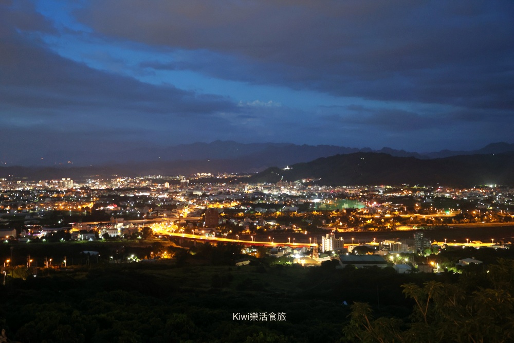kiwi樂活食旅推薦南投東星屋景觀餐廳.南投市夜景餐廳.180度零死角.百萬夜景.南投美食.南投景點.南投旅遊.網美景點.景觀餐廳.南投市.約會聚餐