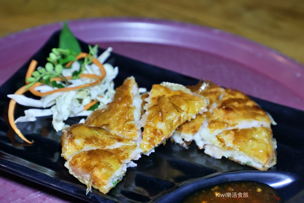 kiwi樂活食旅推薦南投東星屋景觀餐廳.南投市夜景餐廳.180度零死角.百萬夜景.南投美食.南投景點.南投旅遊.網美景點.景觀餐廳.南投市.約會聚餐