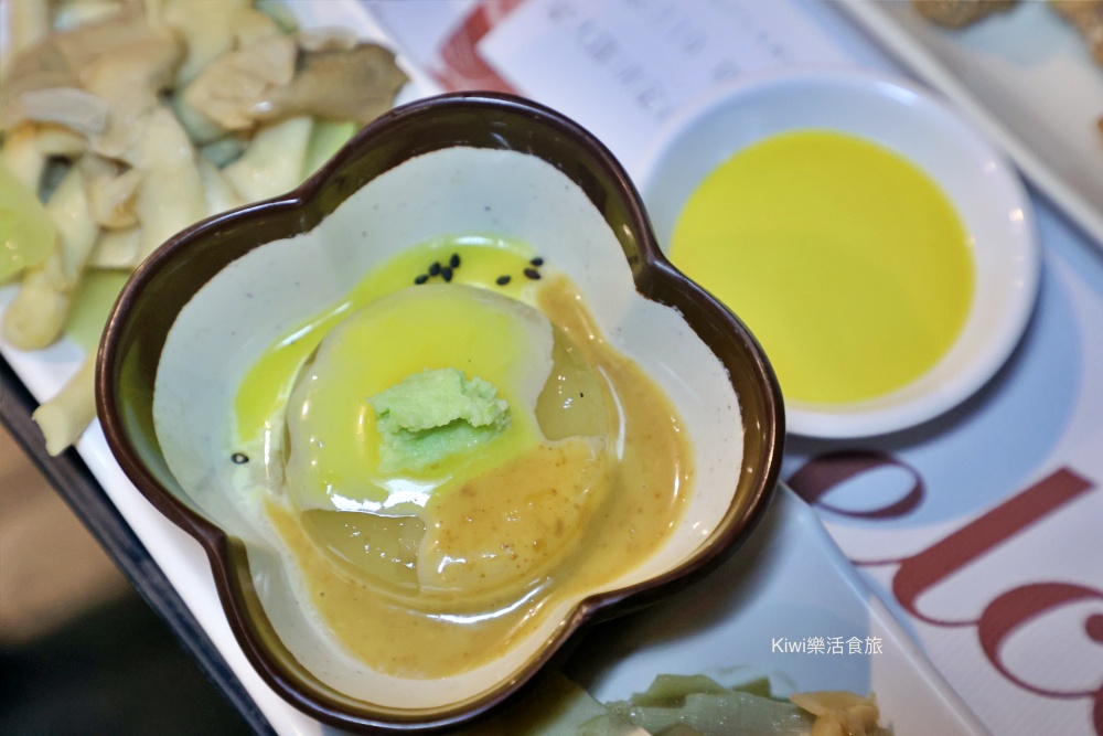 kiwi樂活食旅推薦南投東星屋景觀餐廳.南投市夜景餐廳.180度零死角.百萬夜景.南投美食.南投景點.南投旅遊.網美景點.景觀餐廳.南投市.約會聚餐