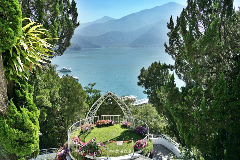 日月潭耶穌堂｜南投日月潭私房景點，離天空最近的鵝黃色擁抱