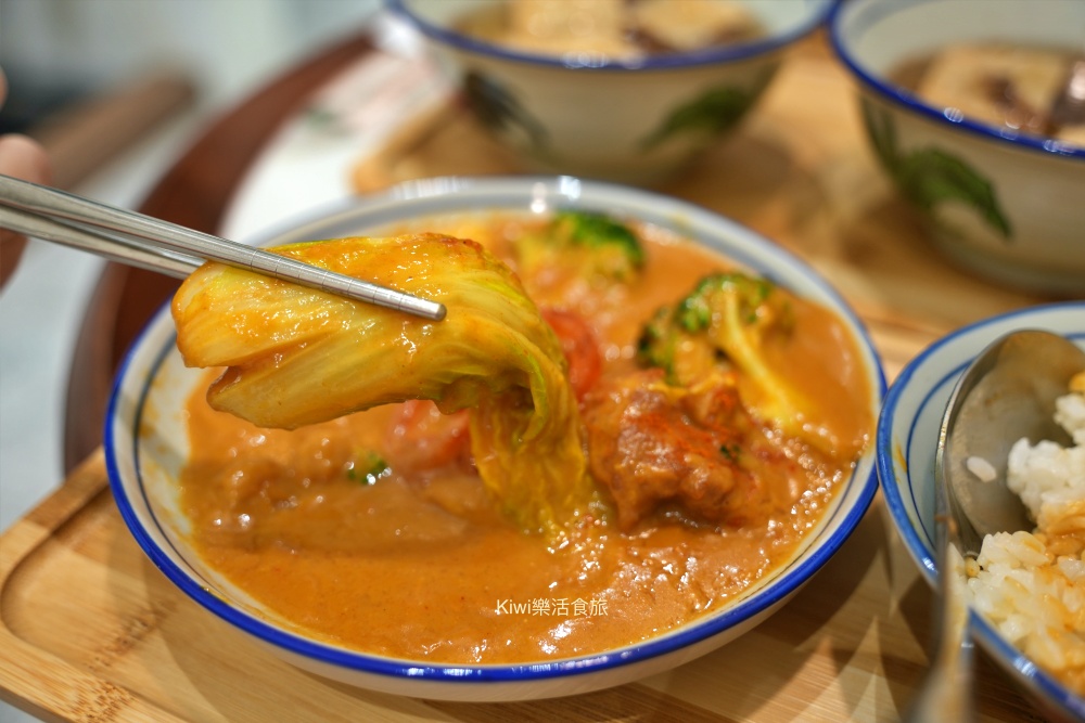 彰化素食熱浪小島|彰化南洋創意蔬食料理,彰化最溫柔的蔬食地圖,近彰化永樂商圈美食 彰化素食熱浪小島|彰化南洋創意蔬食料理,彰化最溫柔的蔬食地圖,近彰化永樂商圈美食