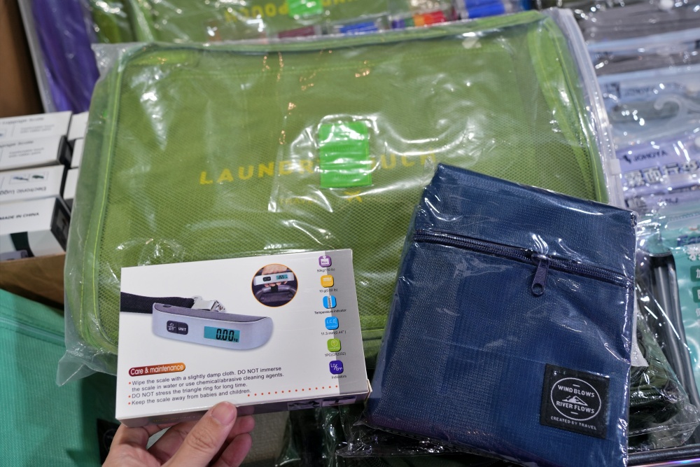 2026豐原最強快閃!加賀屋行李箱特賣會限時開殺，登機箱竟然只要 990元起.1:9 前開式行李箱.NBA行李箱.KANGOL行李箱.萬國行李箱通通有，限定好康優惠！