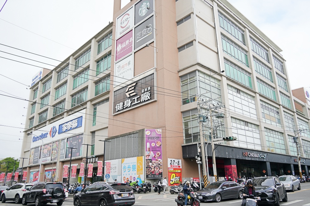 2026豐原最強快閃!加賀屋行李箱特賣會限時開殺，登機箱竟然只要 990元起.1:9 前開式行李箱.NBA行李箱.KANGOL行李箱.萬國行李箱通通有，限定好康優惠！