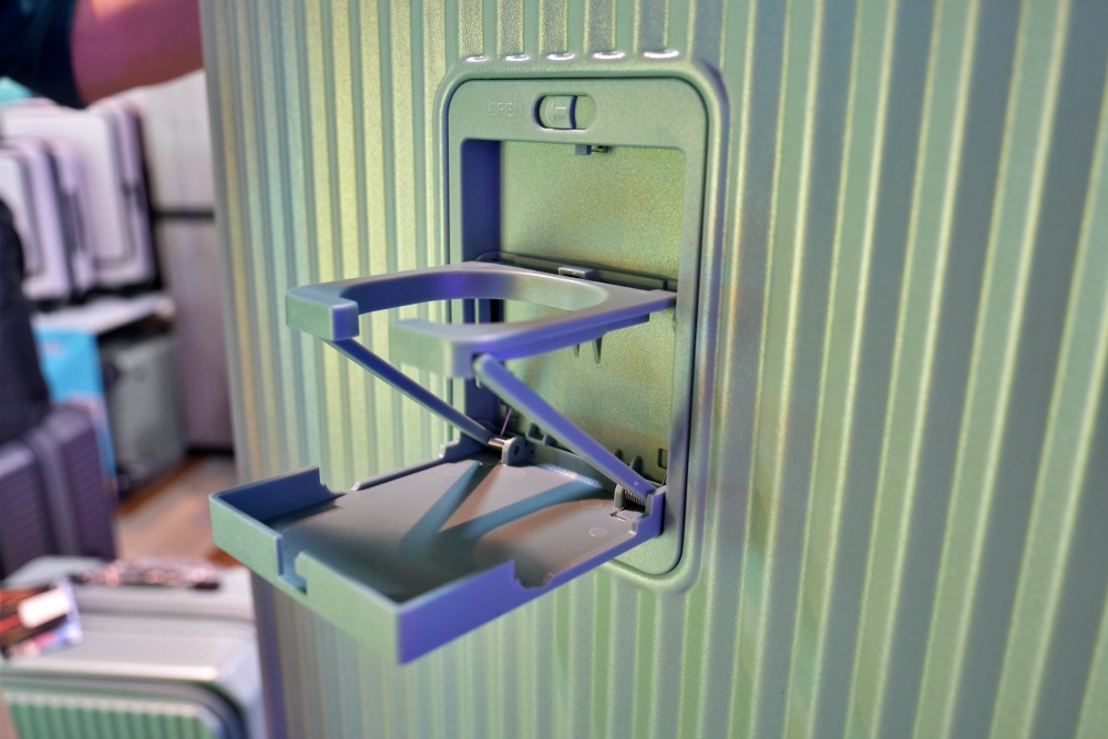 2026豐原最強快閃!加賀屋行李箱特賣會限時開殺，登機箱竟然只要 990元起.1:9 前開式行李箱.NBA行李箱.KANGOL行李箱.萬國行李箱通通有，限定好康優惠！