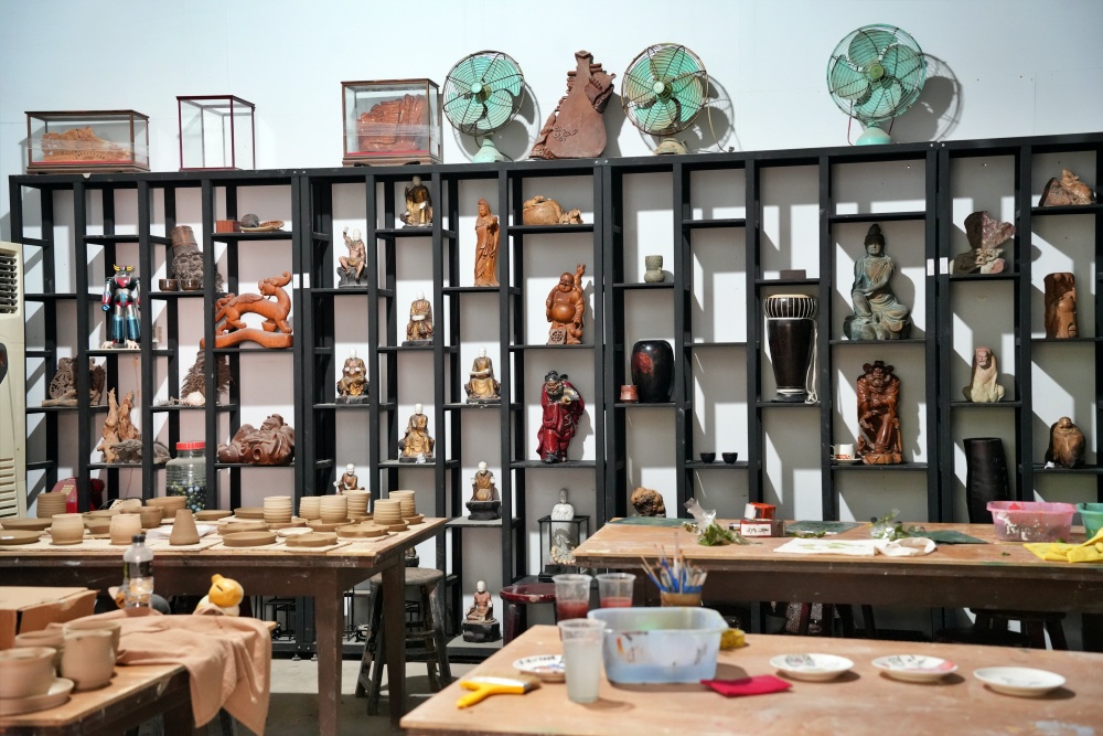 彰化親子景點田中窯創藝園區2026蜀葵花藝術季.陶藝.DIY體驗.古早味桶仔雞料理.窯烤麵包~田中美食景點一次網羅! 彰化親子景點田中窯創藝園區2026蜀葵花藝術季.陶藝.DIY體驗.古早味桶仔雞料理.窯烤麵包~田中美食景點一次網羅!