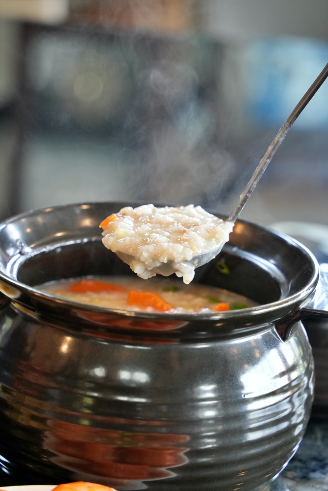 彰化親子景點田中窯創藝園區2026蜀葵花藝術季.陶藝.DIY體驗.古早味桶仔雞料理.窯烤麵包~田中美食景點一次網羅! 彰化親子景點田中窯創藝園區2026蜀葵花藝術季.陶藝.DIY體驗.古早味桶仔雞料理.窯烤麵包~田中美食景點一次網羅!