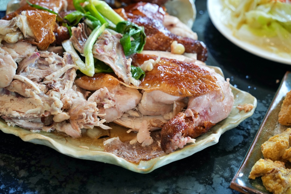 彰化親子景點田中窯創藝園區2026蜀葵花藝術季.陶藝.DIY體驗.古早味桶仔雞料理.窯烤麵包~田中美食景點一次網羅! 彰化親子景點田中窯創藝園區2026蜀葵花藝術季.陶藝.DIY體驗.古早味桶仔雞料理.窯烤麵包~田中美食景點一次網羅!