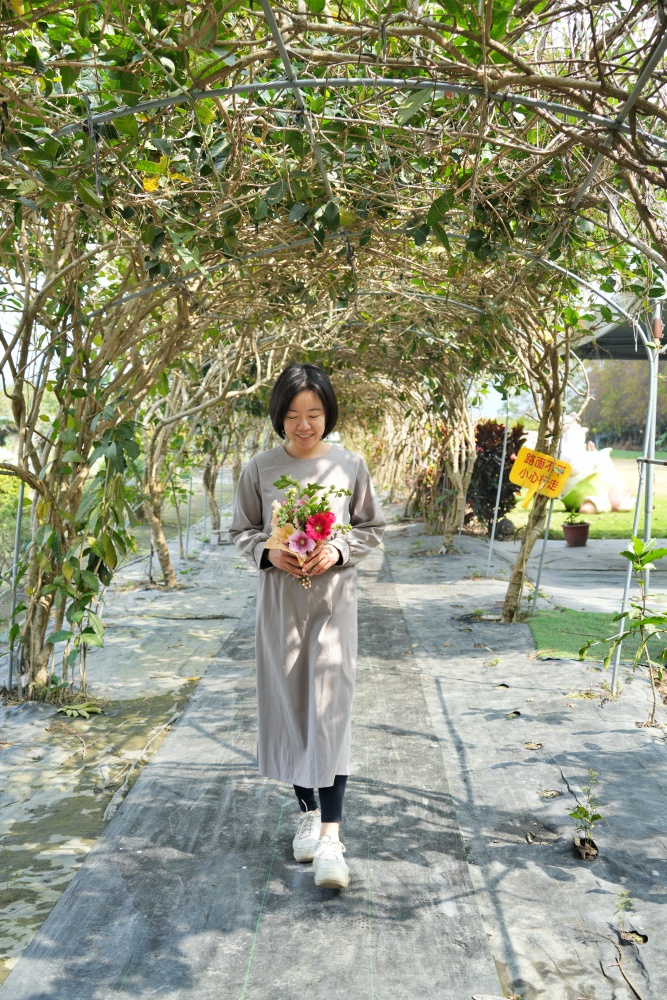 彰化親子景點田中窯創藝園區2026蜀葵花藝術季.陶藝.DIY體驗.古早味桶仔雞料理.窯烤麵包~田中美食景點一次網羅! 彰化親子景點田中窯創藝園區2026蜀葵花藝術季.陶藝.DIY體驗.古早味桶仔雞料理.窯烤麵包~田中美食景點一次網羅!