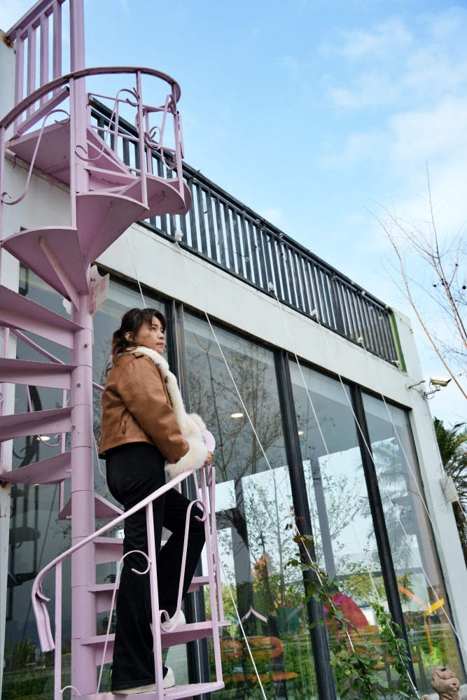 彰化親子景點田中窯創藝園區2026蜀葵花藝術季.陶藝.DIY體驗.古早味桶仔雞料理.窯烤麵包~田中美食景點一次網羅! 彰化親子景點田中窯創藝園區2026蜀葵花藝術季.陶藝.DIY體驗.古早味桶仔雞料理.窯烤麵包~田中美食景點一次網羅!