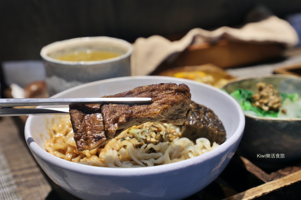 kiwi樂活食旅部落客推薦員林美食釀善三津制麵.素食.蔬食.員林素食推薦.套餐.單點