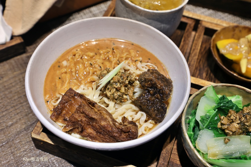 kiwi樂活食旅部落客推薦員林美食釀善三津制麵.素食.蔬食.員林素食推薦.套餐.單點