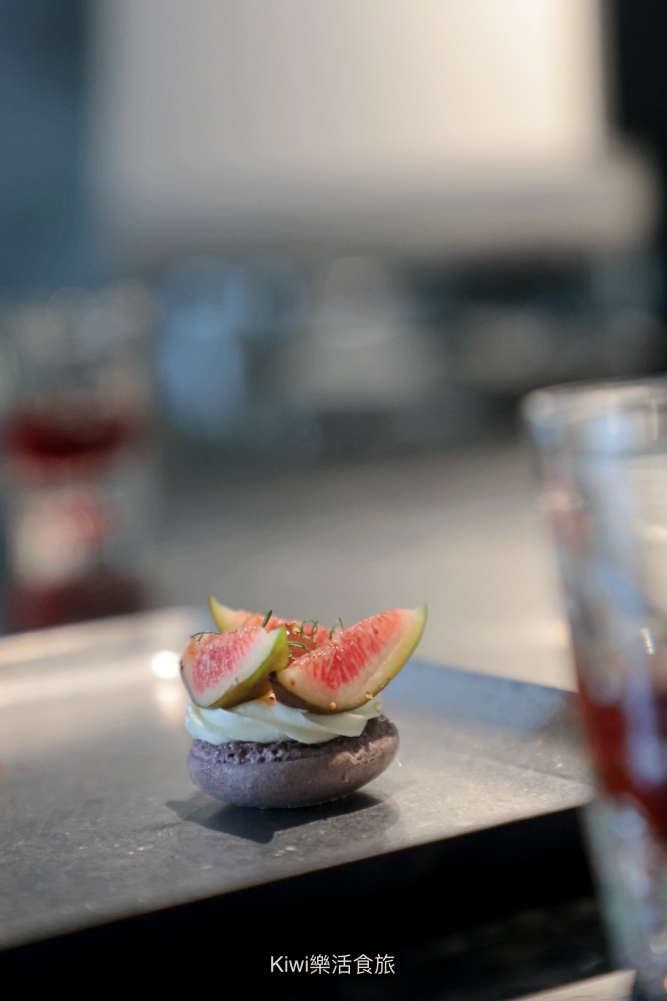 台中南區咖啡Mizukaffa|這巷弄太扯!隱身南和路的咖啡 Fine Dining,1.2小時職人手沖饗宴,台中最神祕的預約制咖啡館。 kiwi樂活食旅部落客推薦台中美食,台中咖啡,台中咖啡館,台中咖啡推薦,Mizukaffa手沖咖啡,台中南區咖啡,隱藏版咖啡館,南區隱藏咖啡,預約制咖啡,台中下午茶