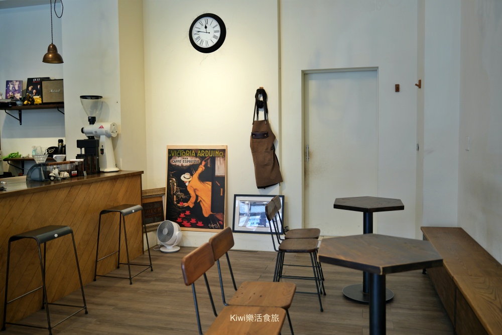 台中咖啡|Gatewell coffee roasters:西屯區美食大墩路鬧中取靜的職人咖啡館,啜飲一杯極致的手沖純粹與必點甜點 kiwi樂活食旅部落客推薦台中咖啡,西屯美食,台中手沖咖啡,台中捷運市政府站美食,台中隱藏版咖啡,西屯咖啡廳,台中精品咖啡,台中自家烘焙咖啡,台中西屯下午茶,台中必吃甜點