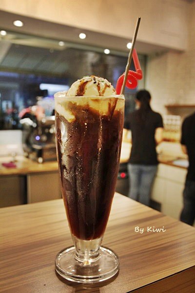 【彰化市區】不用等一個人咖啡，獨處歡愉時光之曼尼咖啡(Mani Cafe’)2015結束營業