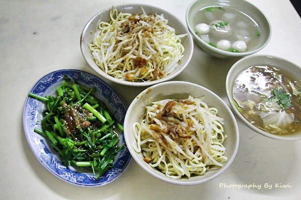 【彰化市區】最拿手的家常菜之郭媽媽滷肉飯、魷魚肉羹、炊麵